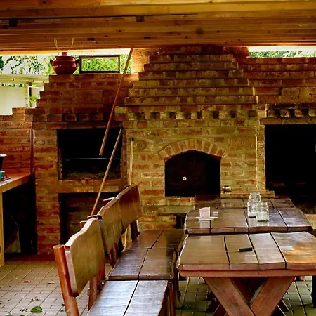 éden Park Vízvár * Vizvar